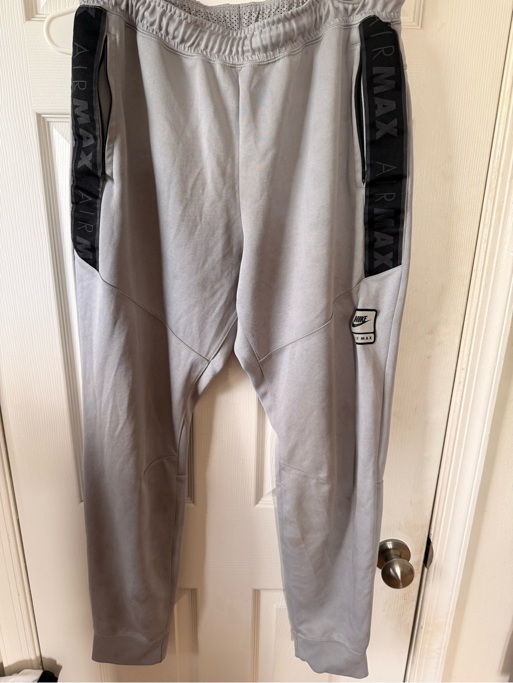 Nike Air Max Light Gray Men's Jogger Sweatpants with Black Side Panels